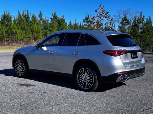 Certified 2023 Mercedes-Benz GLC 300 image 9