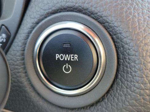 Certified 2025 MAZDA CX-70 Plug-In Hybrid w/ Premium Pkg image 32