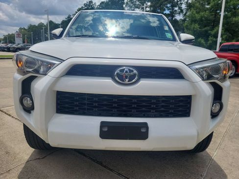 Used 2017 Toyota 4Runner SR5 Premium RWD image 4