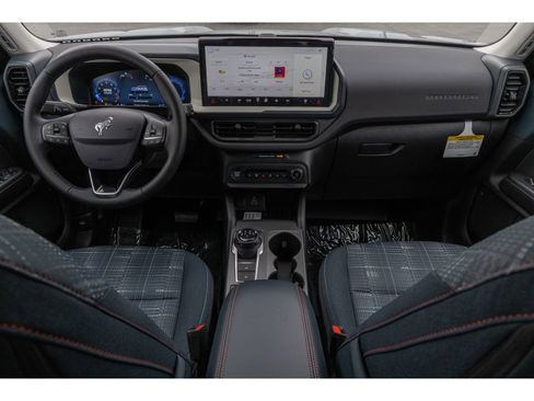 Used 2025 Ford Bronco Sport Heritage w/ Convenience Package image 12