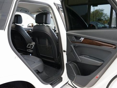 Used 2019 Audi Q5 2.0T Premium image 44