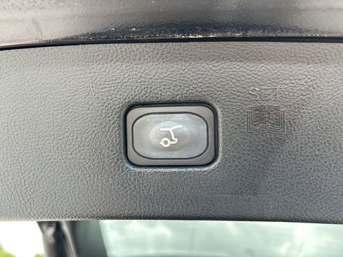 Used 2021 Ford Edge SEL w/ Convenience Package image 51