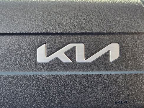 Certified 2025 Kia K4 LXS image 29
