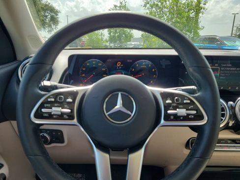 Used 2022 Mercedes-Benz GLB 250 image 20