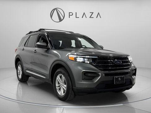Used 2023 Ford Explorer XLT image 7