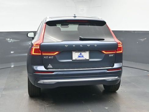 Used 2023 Volvo XC60 B5 Plus w/ Climate Package image 7