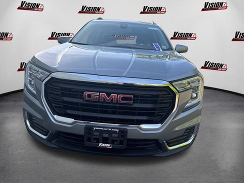 Used 2023 GMC Terrain SLE w/ Driver Convenience Package AWD/4WD image 2