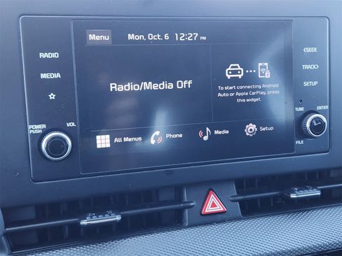 Used 2024 Kia Sportage LX image 17