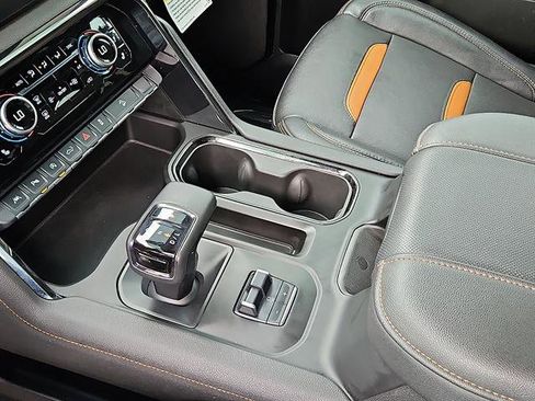 Used 2023 GMC Sierra 1500 AT4 w/ AT4 Premium Package image 20