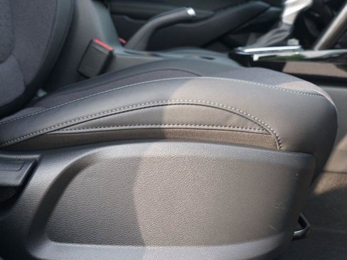 Used 2025 Kia Seltos S AWD/4WD image 29