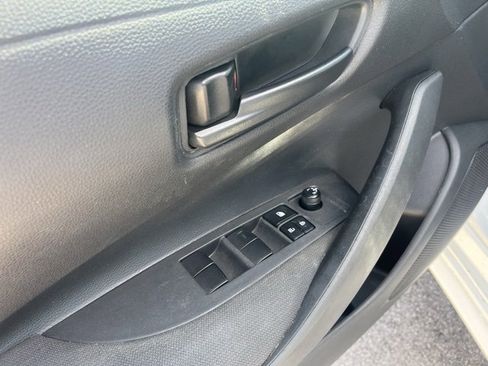 Used 2024 Toyota Corolla LE image 19