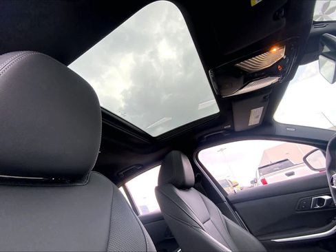 Used 2025 BMW 330i Sedan image 14