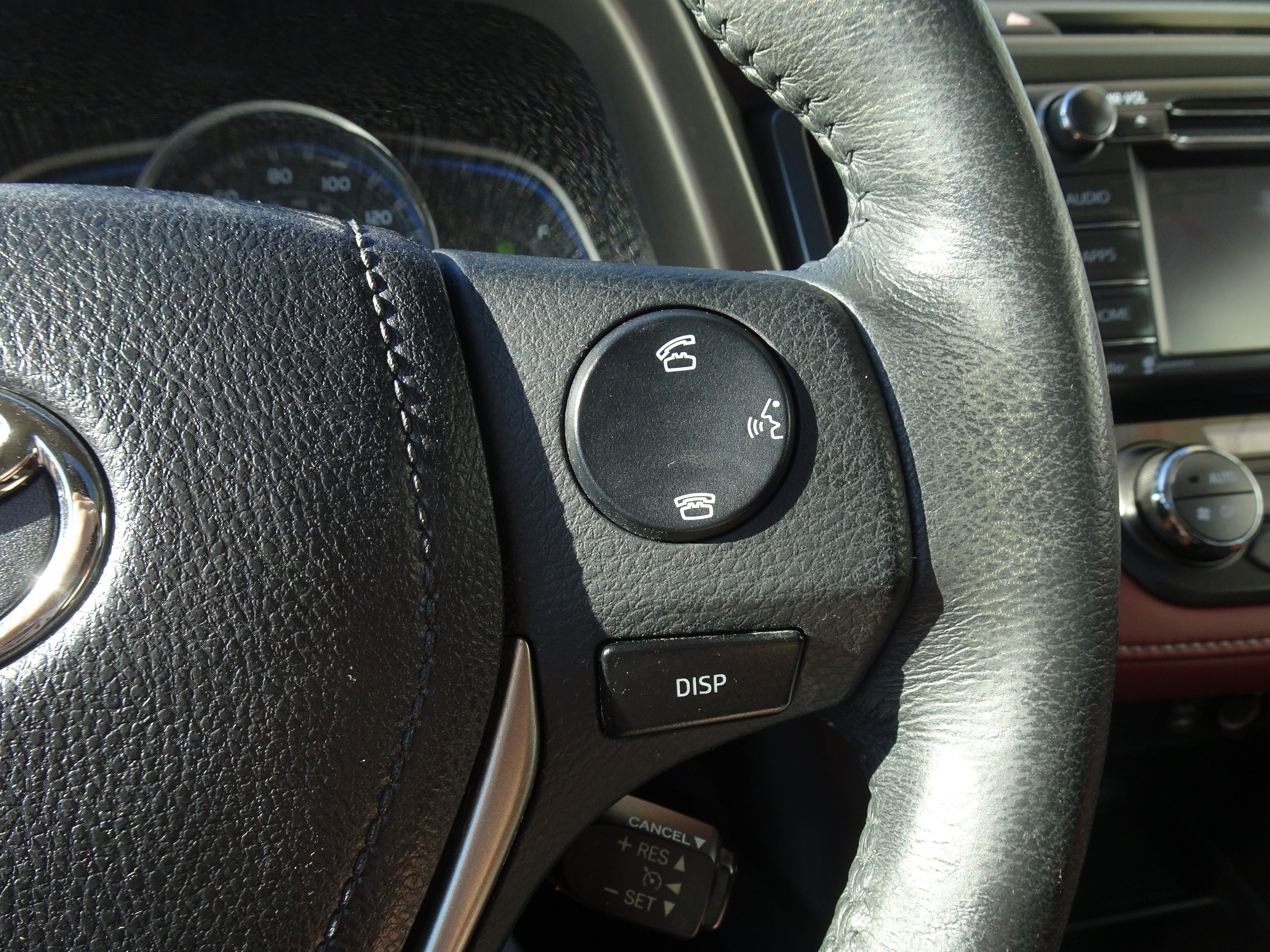 Used 2014 Toyota RAV4 Limited w/ Technology Package AWD/4WD image 22