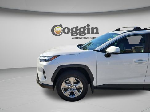 Certified 2024 Toyota RAV4 XLE FWD image 33