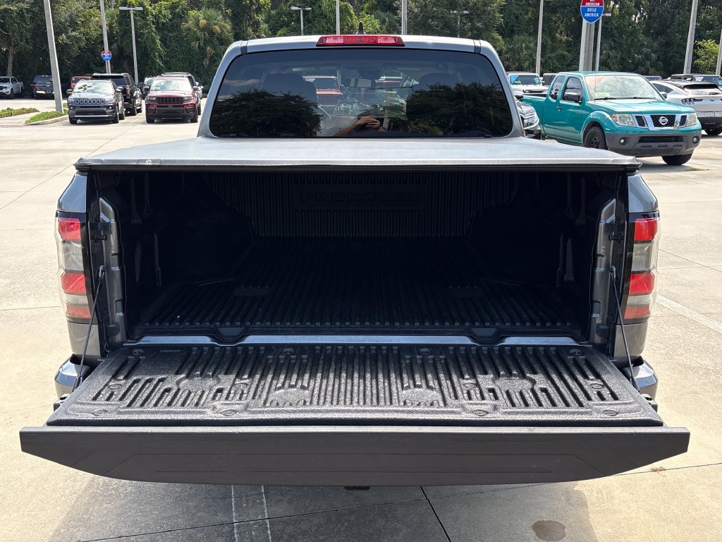 Used 2025 Nissan Frontier SV w/ Tow Package RWD image 30