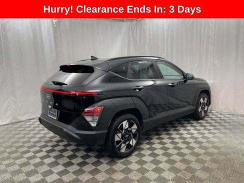 Used 2025 Hyundai Kona SEL image 3