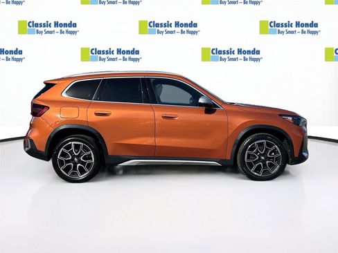Used 2023 BMW X1 xDrive28i w/ Premium Package image 9