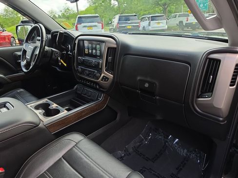 Used 2018 GMC Sierra 1500 Denali w/ Denali Ultimate Package AWD/4WD image 34