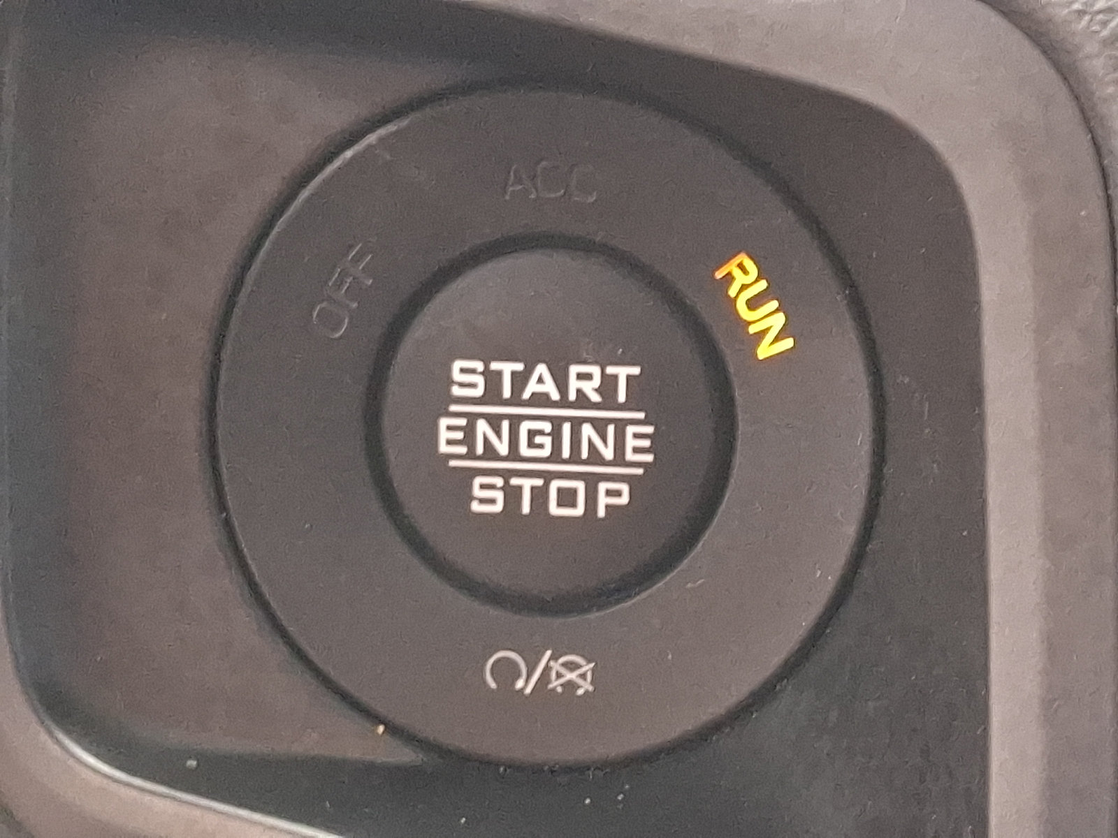Used 2025 Jeep Wrangler Unlimited Sahara AWD/4WD image 23