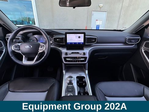 Used 2024 Ford Explorer XLT w/ Equipment Group 202A AWD/4WD image 6
