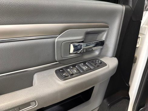 Used 2020 RAM 1500 Classic SLT image 23