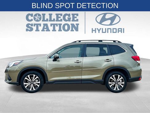 Used 2023 Subaru Forester Limited image 7