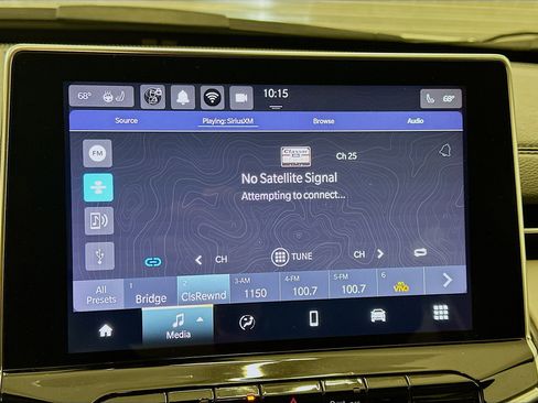 Used 2025 Jeep Compass Limited image 21