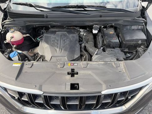 Used 2024 Kia Carnival LX FWD image 20