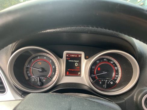 Used 2018 Dodge Journey SXT w/ Premium Group FWD image 4
