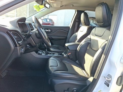 Used 2021 Jeep Cherokee Latitude Plus image 14