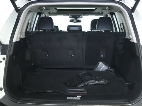 Certified 2023 Nissan Rogue SL w/ SL Premium Package AWD/4WD image 33