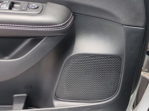 New 2026 Chrysler Pacifica Select FWD image 27