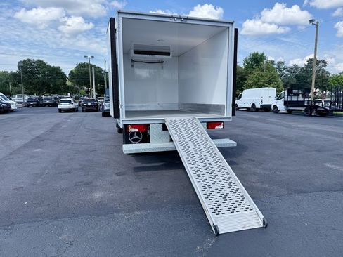 Used 2023 Mercedes-Benz Sprinter 4500 image 4