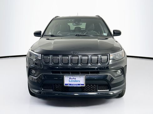Used 2022 Jeep Compass Latitude w/ Convenience Group AWD/4WD image 2