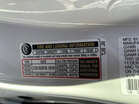 Used 2025 Acura RDX w/ Technology Package image 11