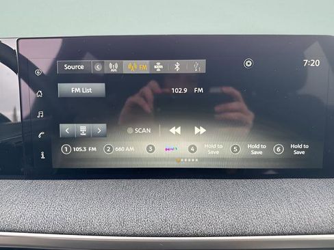 New 2025 Nissan Kicks SV w/ SV Premium Package image 11