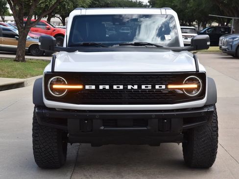 Certified 2024 Ford Bronco Wildtrak AWD/4WD image 3