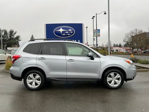 Used 2014 Subaru Forester 2.5i Limited image 9