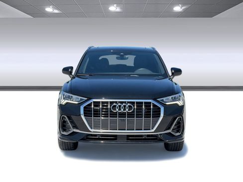 Certified 2023 Audi Q3 2.0T Premium Plus w/ Premium Plus Package AWD/4WD image 6