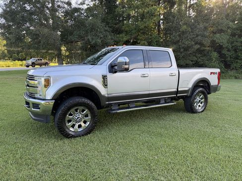 Used 2019 Ford F250 Lariat w/ Chrome Package AWD/4WD image 1