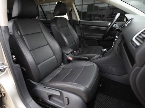 Used 2013 Volkswagen Jetta TDI image 15