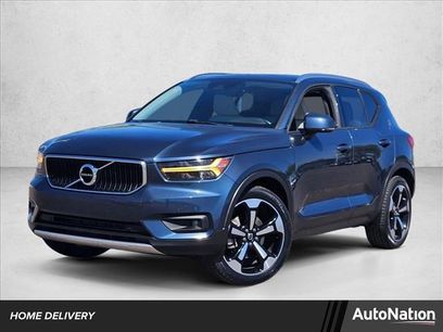 Used 2021 Volvo XC40 T4 Momentum w/ Protection Package Premier