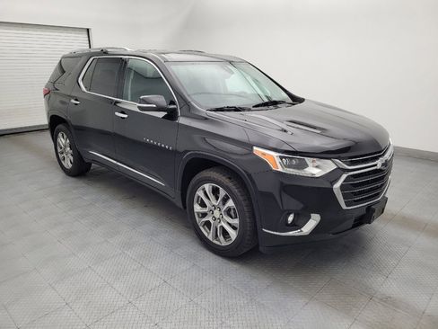 Used 2019 Chevrolet Traverse Premier w/ Driver Confidence II Package FWD image 11