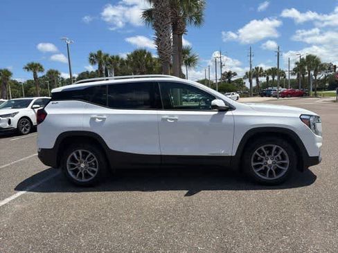 Used 2023 GMC Terrain SLT FWD image 11