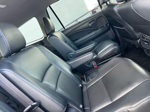 Used 2019 Honda Pilot Touring image 49