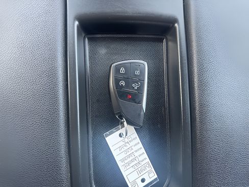 Used 2023 Chevrolet Silverado 1500 LT AWD/4WD image 26