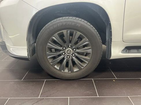 Used 2023 Lexus GX 460 Premium image 19