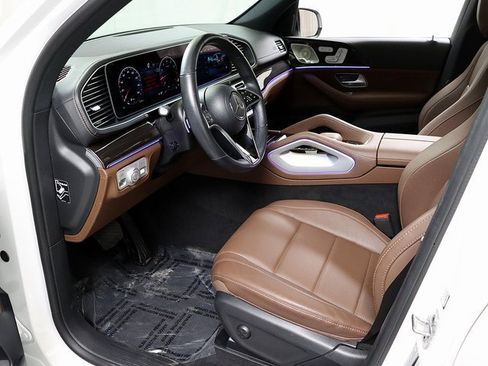 Used 2024 Mercedes-Benz GLE 350 4MATIC w/ Driver Assistance Package image 11