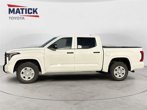 New 2026 Toyota Tundra SR image 4