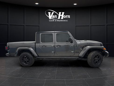 Used 2022 Jeep Gladiator Sport AWD/4WD image 8